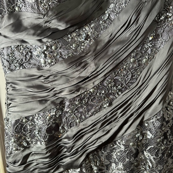 Mac Duggal Couture Dress - Picture 5 of 12